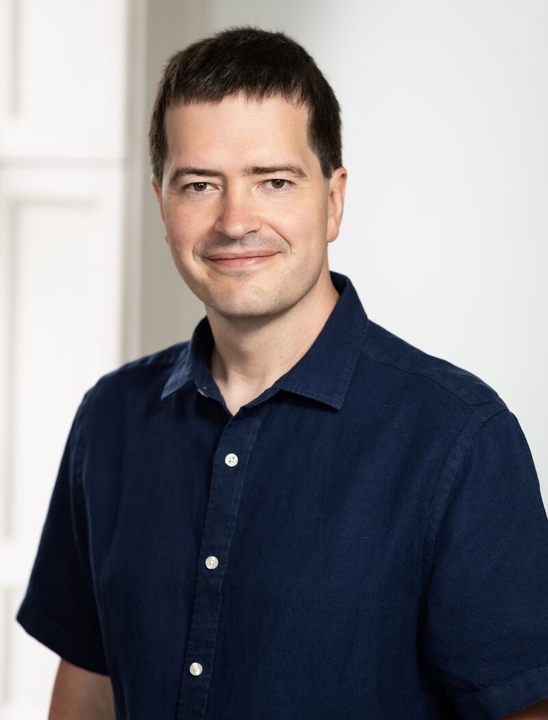 Photo of Geoffrey Irving